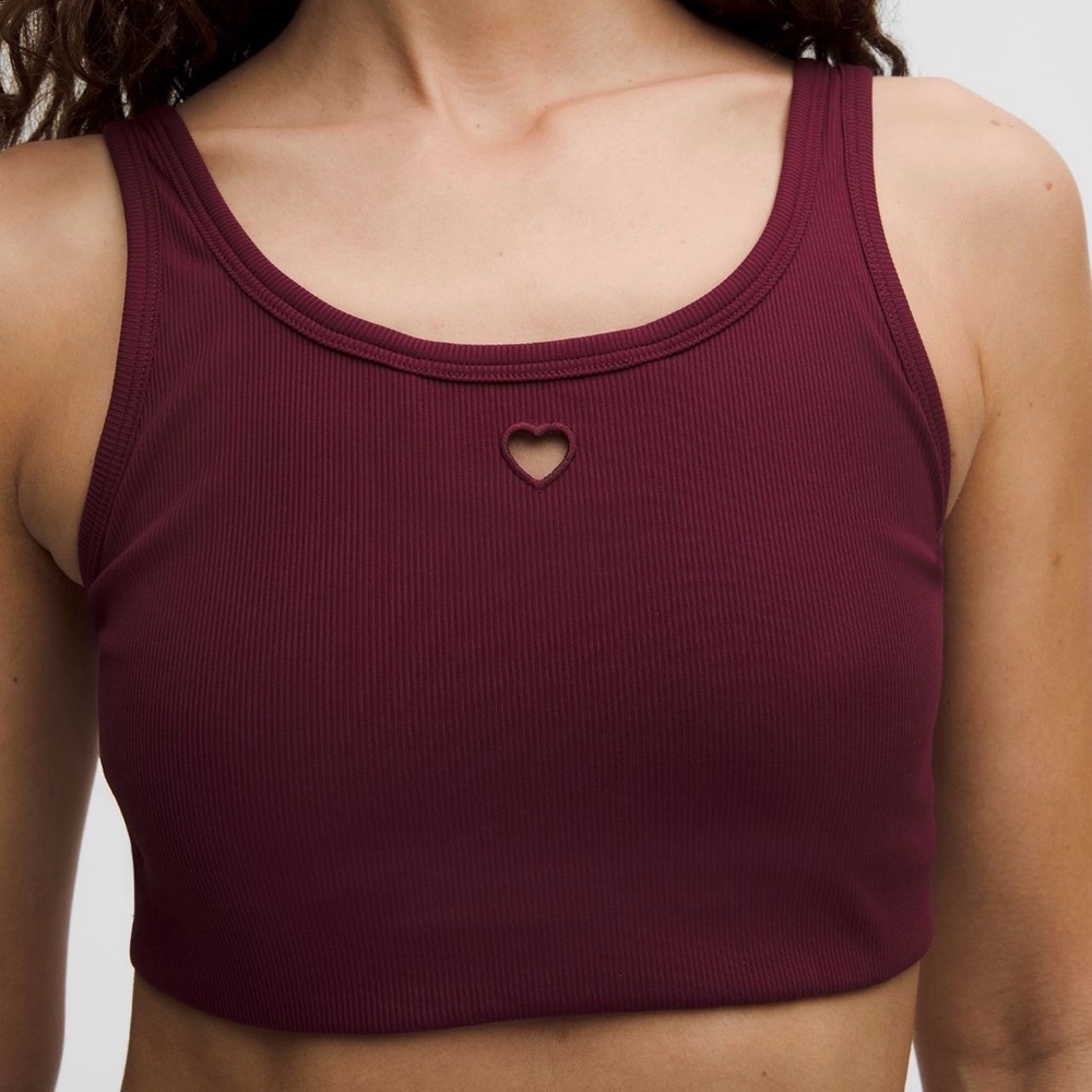 LULULEMON Nulu Ribbed ScoopNeck Bra Heart Burgundy Bay - Medium